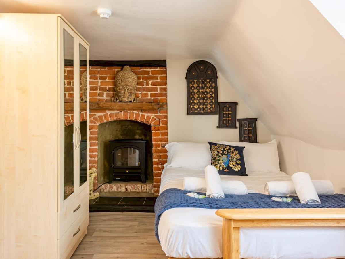 Pass The Keys Renovated Apartment In The Centre Of Canterbury Esterno foto