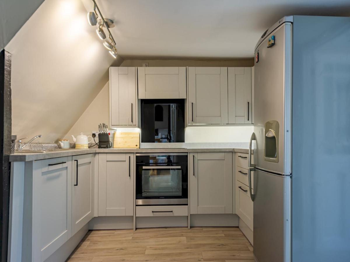 Pass The Keys Renovated Apartment In The Centre Of Canterbury Esterno foto
